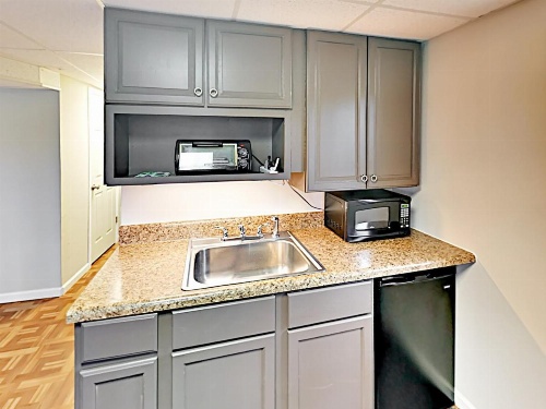 4 Bedrooms Country Home image 11