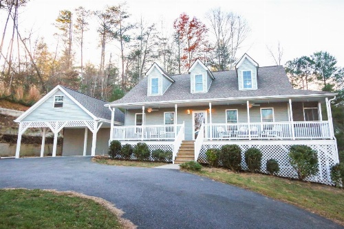 4 Bedrooms Country Home image 30